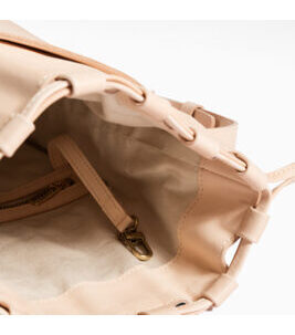 Nikka 1 Cross Shoulder Bag in Nature