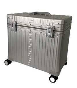 [Pas d'images] 17" 4 roues Pilot Case XL en platine