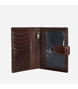 Leather Passport Wallet in Mocha