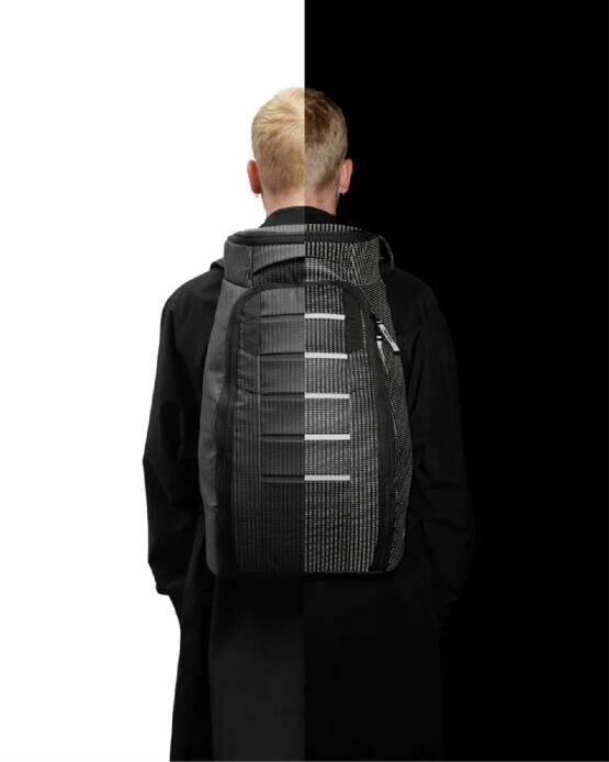 Hugger - Sac à dos 30L, noir réfléchissant